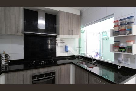 Cozinha de casa de condomínio à venda com 2 quartos, 68m² em Parque Boturussu, São Paulo