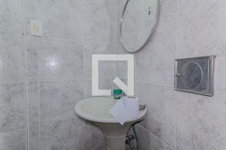 Banheiro de Serviço de casa à venda com 3 quartos, 550m² em Jardim Botânico, Rio de Janeiro