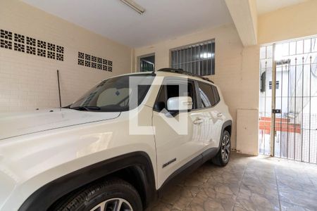 Garagem de casa à venda com 4 quartos, 180m² em Vila Bela Vista (zona Norte), São Paulo