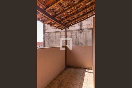 Varanda de casa à venda com 4 quartos, 310m² em Vila Paulista, São Paulo