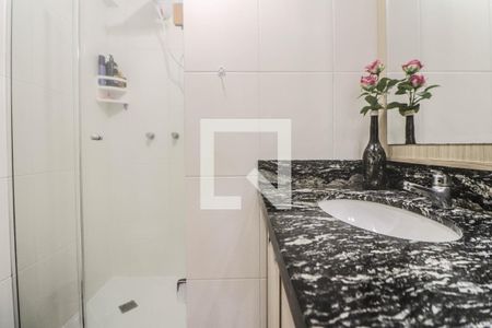 Banheiro Social de apartamento à venda com 3 quartos, 90m² em Passo D’areia, Porto Alegre