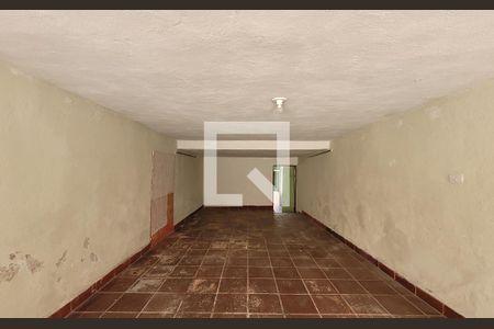 Garagem de casa à venda com 2 quartos, 161m² em Jardim Stella, Santo André
