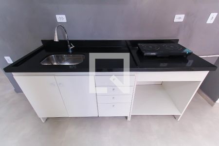 Sala/Cozinha de apartamento para alugar com 2 quartos, 50m² em Vila Bertioga, São Paulo