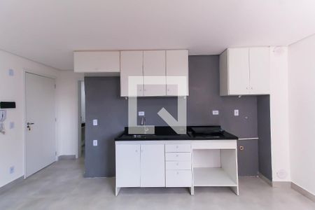 Sala/Cozinha de apartamento para alugar com 2 quartos, 50m² em Vila Bertioga, São Paulo