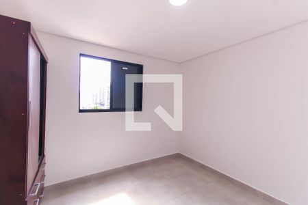 Quarto 1 de apartamento para alugar com 2 quartos, 50m² em Vila Bertioga, São Paulo