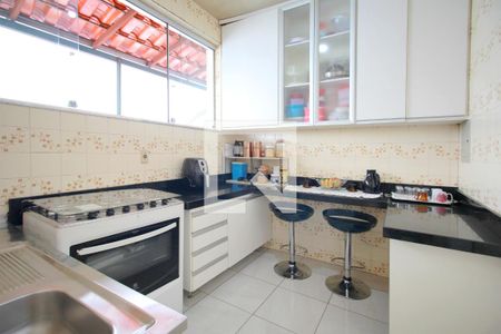 Cozinha de casa à venda com 8 quartos, 357m² em Nova Floresta, Belo Horizonte