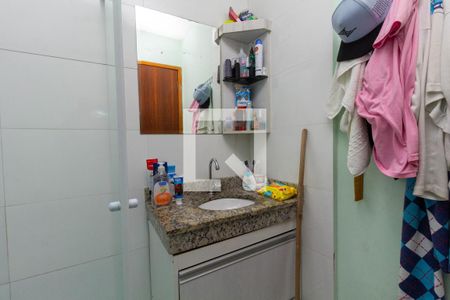 Banheiro de apartamento para alugar com 1 quarto, 38m² em Vila Antonina, São Paulo