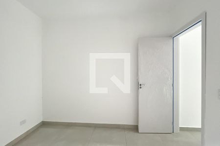 Quarto 2 de apartamento para alugar com 2 quartos, 39m² em Vila Mangalot, São Paulo