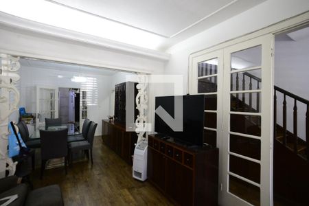 Sala de casa à venda com 4 quartos, 180m² em Vila Mariana, São Paulo