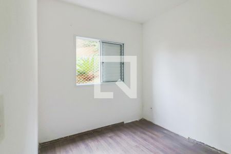 Quarto 2 de apartamento para alugar com 2 quartos, 55m² em Jardim Irapua, Taboão da Serra