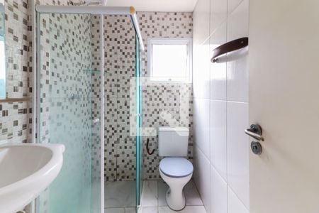 Banheiro de apartamento para alugar com 2 quartos, 55m² em Jardim Irapua, Taboão da Serra
