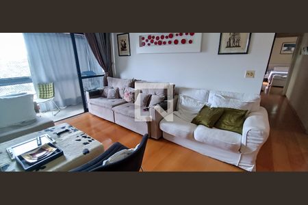 Sala de apartamento à venda com 3 quartos, 110m² em Jardim Leonor, São Paulo
