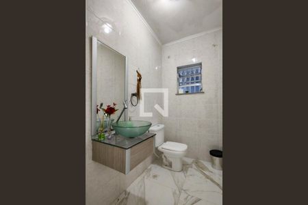 Banheiro de casa para alugar com 4 quartos, 200m² em Tude Bastos (sítio do Campo), Praia Grande