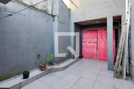 Quintal de casa para alugar com 4 quartos, 200m² em Tude Bastos (sítio do Campo), Praia Grande