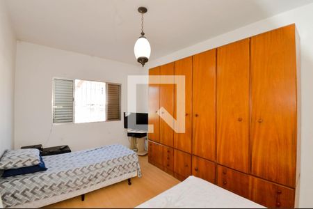 Quarto 1 de casa à venda com 2 quartos, 150m² em Vila Galvão, Guarulhos