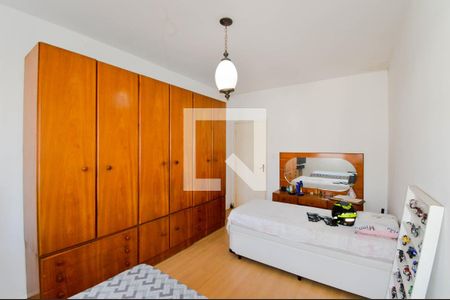 Quarto 1 de casa à venda com 2 quartos, 150m² em Vila Galvão, Guarulhos