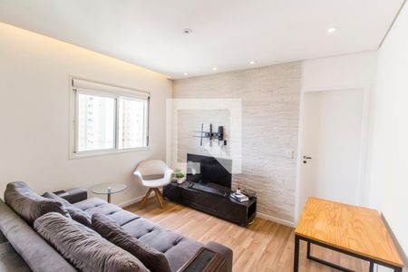 Sala de apartamento para alugar com 1 quarto, 76m² em Jardim Tupanci, Barueri