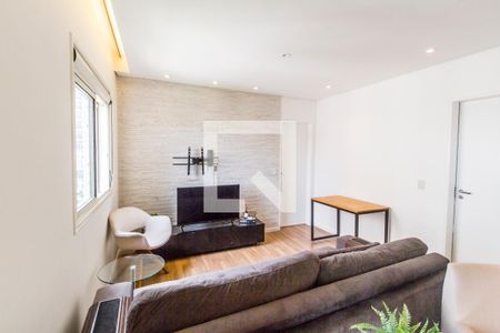 Sala de TV de apartamento para alugar com 1 quarto, 76m² em Jardim Tupanci, Barueri