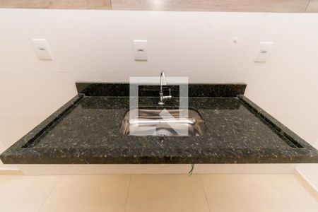 Cozinha de apartamento à venda com 2 quartos, 38m² em Quinta da Paineira, São Paulo