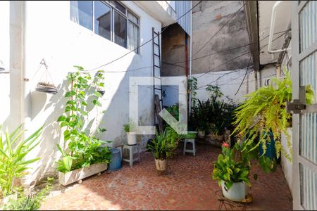 Quintal de casa à venda com 3 quartos, 222m² em Jardim Peri, São Paulo
