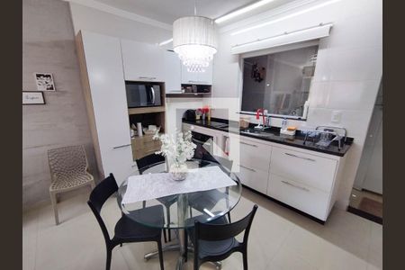 Cozinha de casa de condomínio à venda com 2 quartos, 50m² em Vila Carrão, São Paulo