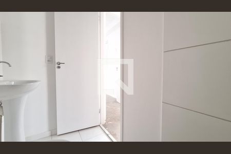 Banheiro de apartamento à venda com 2 quartos, 38m² em Barra Funda, São Paulo