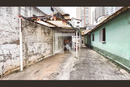 Garagem de casa à venda com 6 quartos, 600m² em Vila Guaca, São Paulo