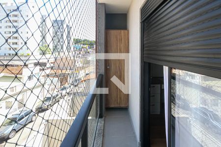 Varanda de casa à venda com 3 quartos, 140m² em Vila Charlote, São Paulo