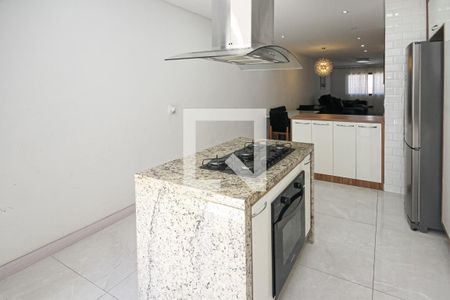 Cozinha de casa à venda com 3 quartos, 140m² em Vila Charlote, São Paulo