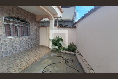 Foto 04 de casa à venda com 5 quartos, 270m² em Regina, Contagem