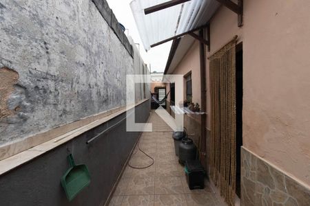 Corredor externo de casa à venda com 3 quartos, 30m² em Vila Maria Baixa, São Paulo