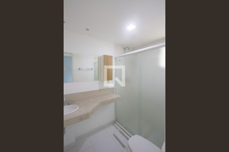 Banheiro da Suíte 2 de apartamento à venda com 4 quartos, 258m² em Vila Cordeiro, São Paulo