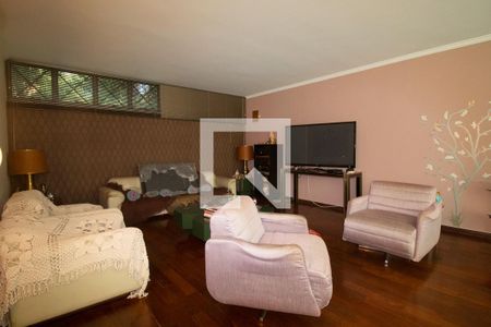 Sala de casa à venda com 6 quartos, 233m² em Alto de Pinheiros, São Paulo