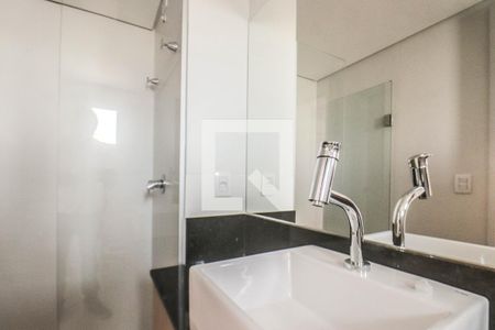 Banheiro da Suíte de apartamento à venda com 2 quartos, 69m² em Petrópolis, Porto Alegre