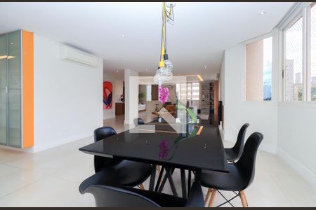Foto 08 de apartamento à venda com 2 quartos, 204m² em Pinheiros, São Paulo