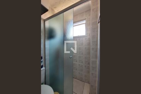 Banheiro da suíte de apartamento à venda com 3 quartos, 80m² em Vila Humaita, Santo André