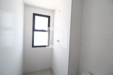 Banheiro do Quarto 3 de apartamento para alugar com 3 quartos, 106m² em Shopping Park, Uberlândia