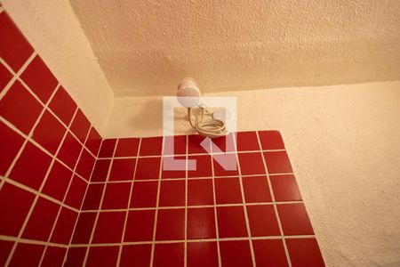 Banheiro de kitnet/studio para alugar com 1 quarto, 30m² em Cidade Nova, Rio de Janeiro