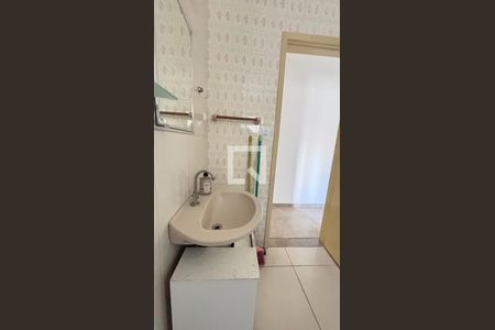 Banheiro de apartamento à venda com 2 quartos, 70m² em Vila Santa Teresa, Santo André