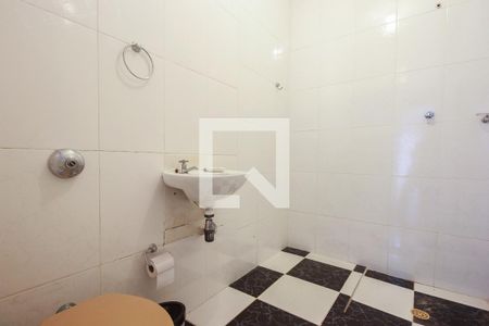 Banheiro Social  de casa para alugar com 2 quartos, 105m² em Vila Mafra, São Paulo