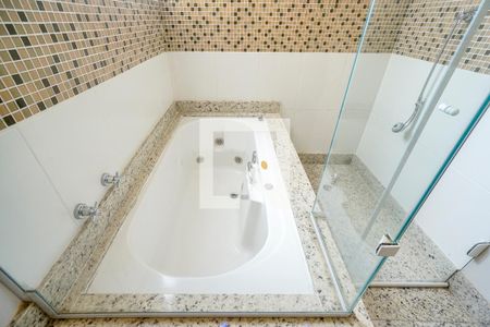Banheira de apartamento à venda com 4 quartos, 285m² em Vila Gomes Cardim, São Paulo