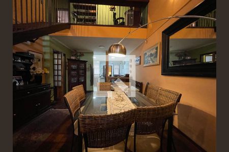 Sala de casa à venda com 5 quartos, 230m² em Jardim Bonfiglioli, São Paulo