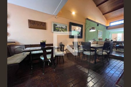 Sala de casa à venda com 5 quartos, 230m² em Jardim Bonfiglioli, São Paulo