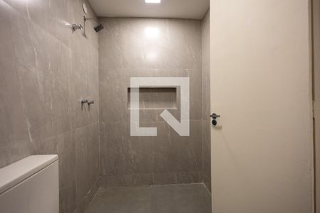 Banheiro de apartamento para alugar com 2 quartos, 56m² em Engenho Novo, Rio de Janeiro