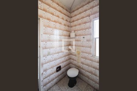 Banheiro de apartamento para alugar com 2 quartos, 60m² em Parque Ulisses, Nova Iguaçu