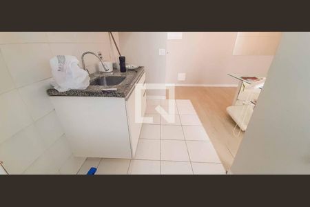 Cozinha de apartamento à venda com 2 quartos, 43m² em Padroeira, Osasco