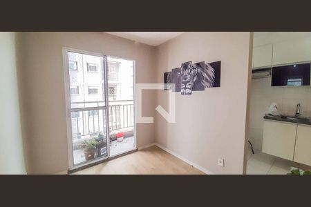 Sala de apartamento à venda com 2 quartos, 43m² em Padroeira, Osasco