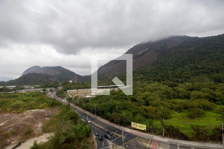 Vista Sala de apartamento para alugar com 2 quartos, 47m² em Barra Olímpica, Rio de Janeiro
