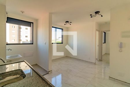 Sala de apartamento para alugar com 2 quartos, 38m² em Vila Mira, São Paulo