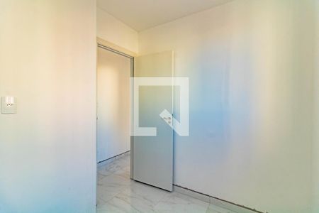 Quarto 1 de apartamento para alugar com 2 quartos, 38m² em Vila Mira, São Paulo